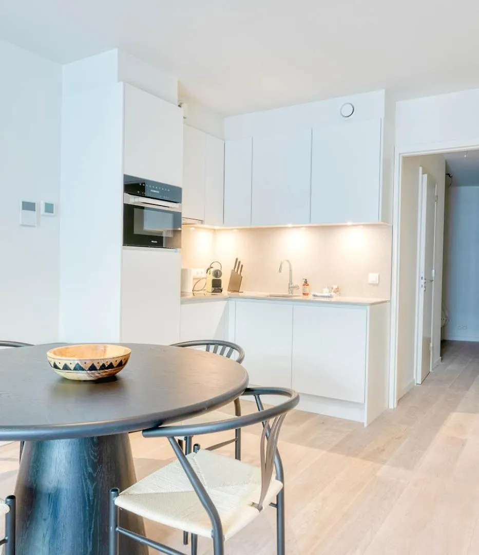 Cozy 5-Person Apartment Near The Beach In Oostende