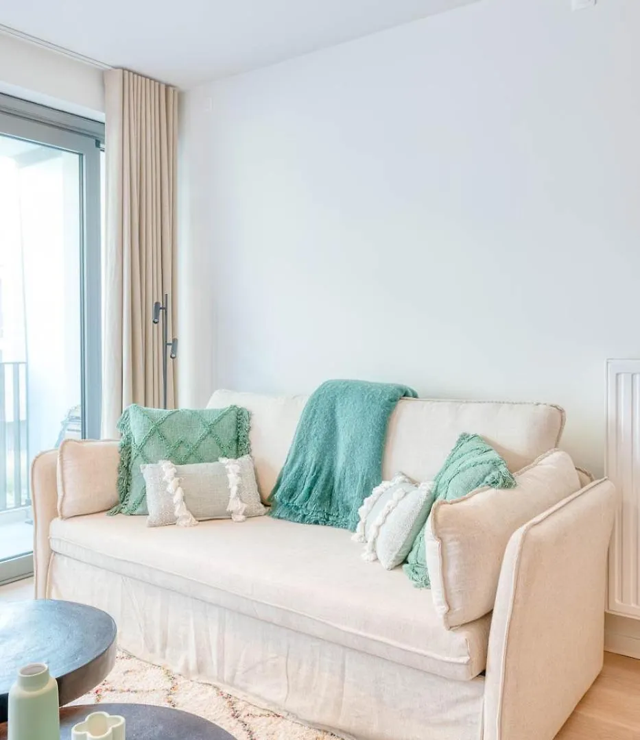Cozy 5-Person Apartment Near The Beach In Oostende